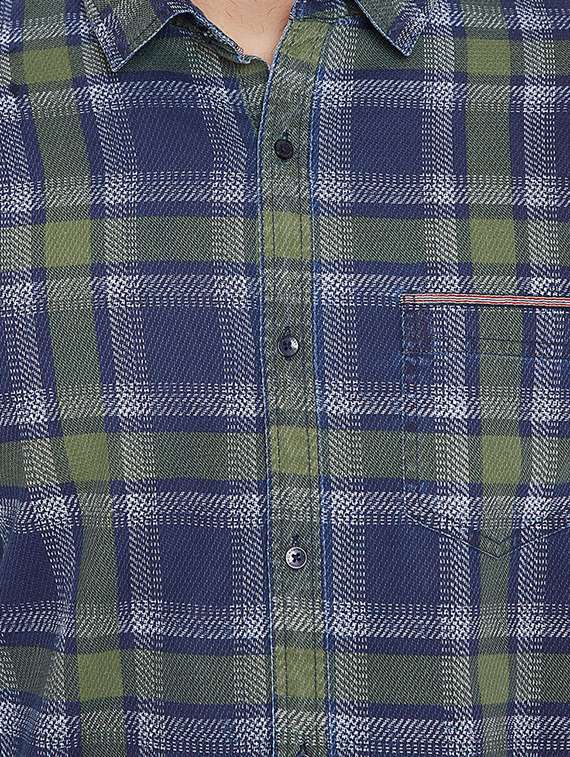 blue checkered casual shirt - 15840846 -  Standard Image - 4