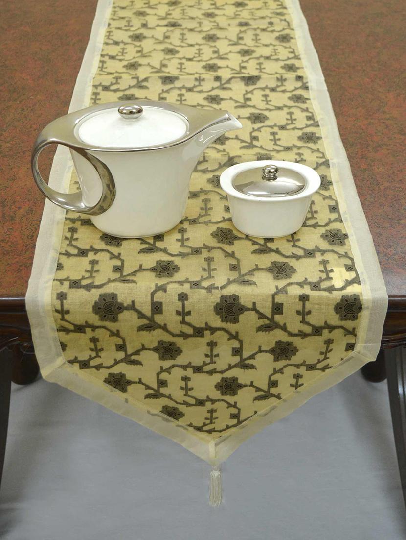 cutwork floral table runner - 15848822 -  Standard Image - 1