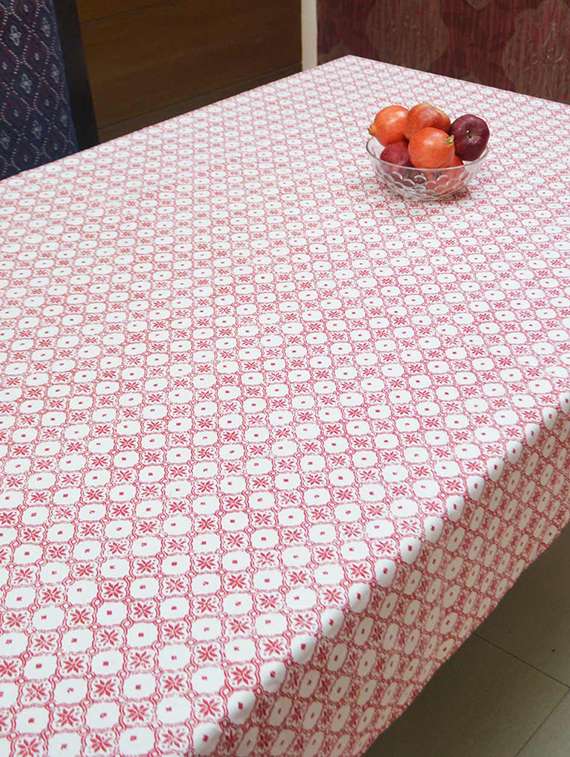 printed table cover - 15848832 -  Standard Image - 1