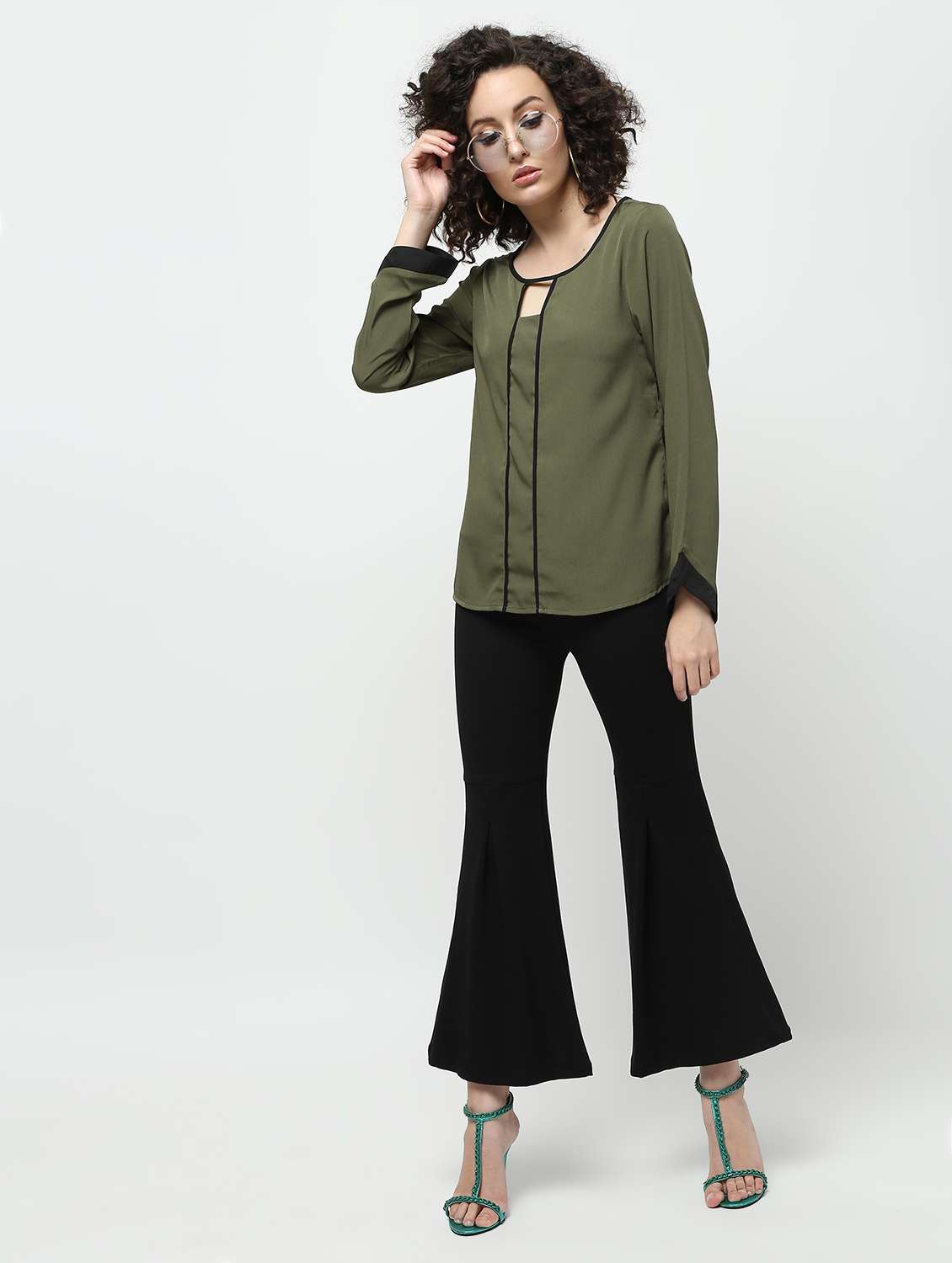 cut out detail round neck top