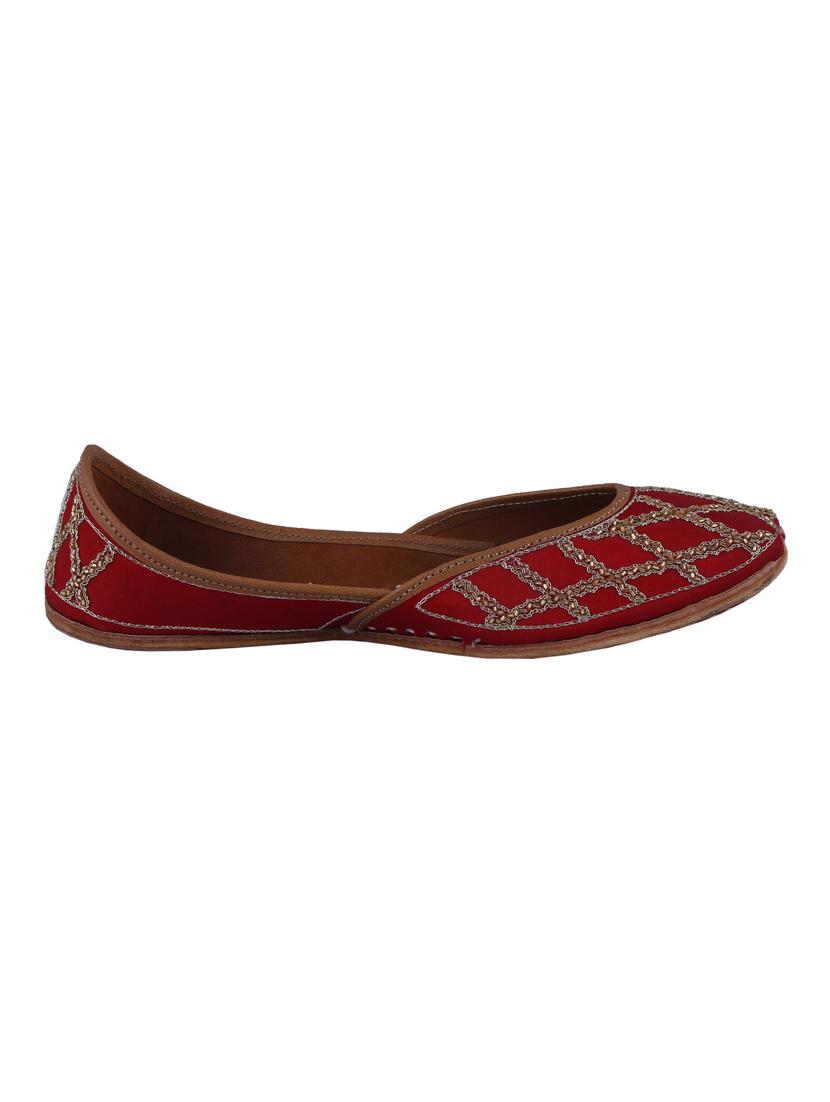 maroon slip on jutis - 15897253 -  Standard Image - 1