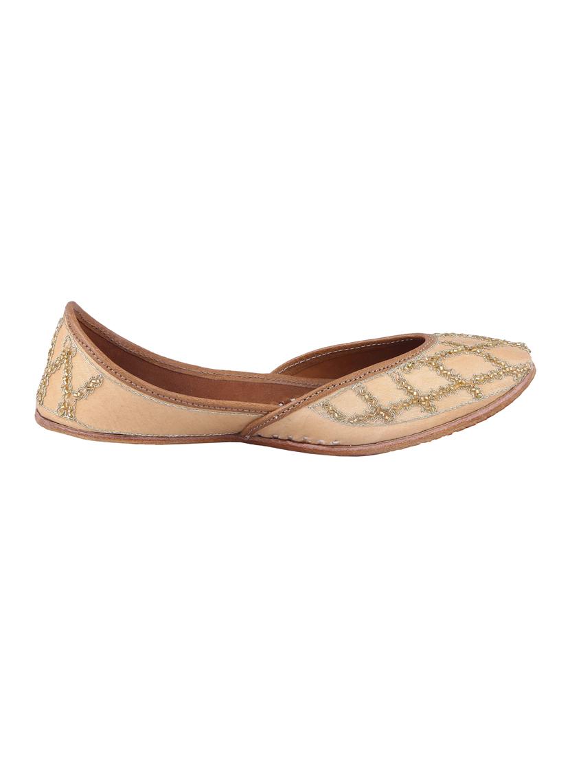 beige slip on jutis - 15897254 -  Standard Image - 1