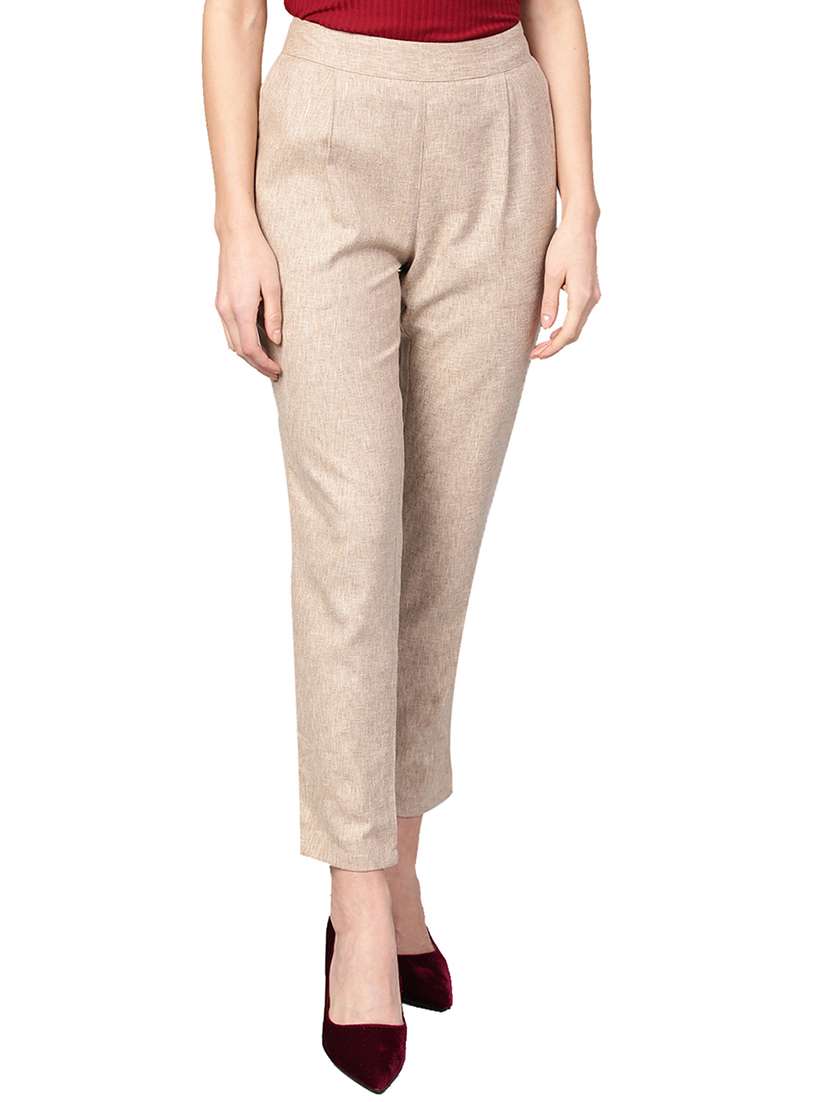 pocket detail pleated trouser