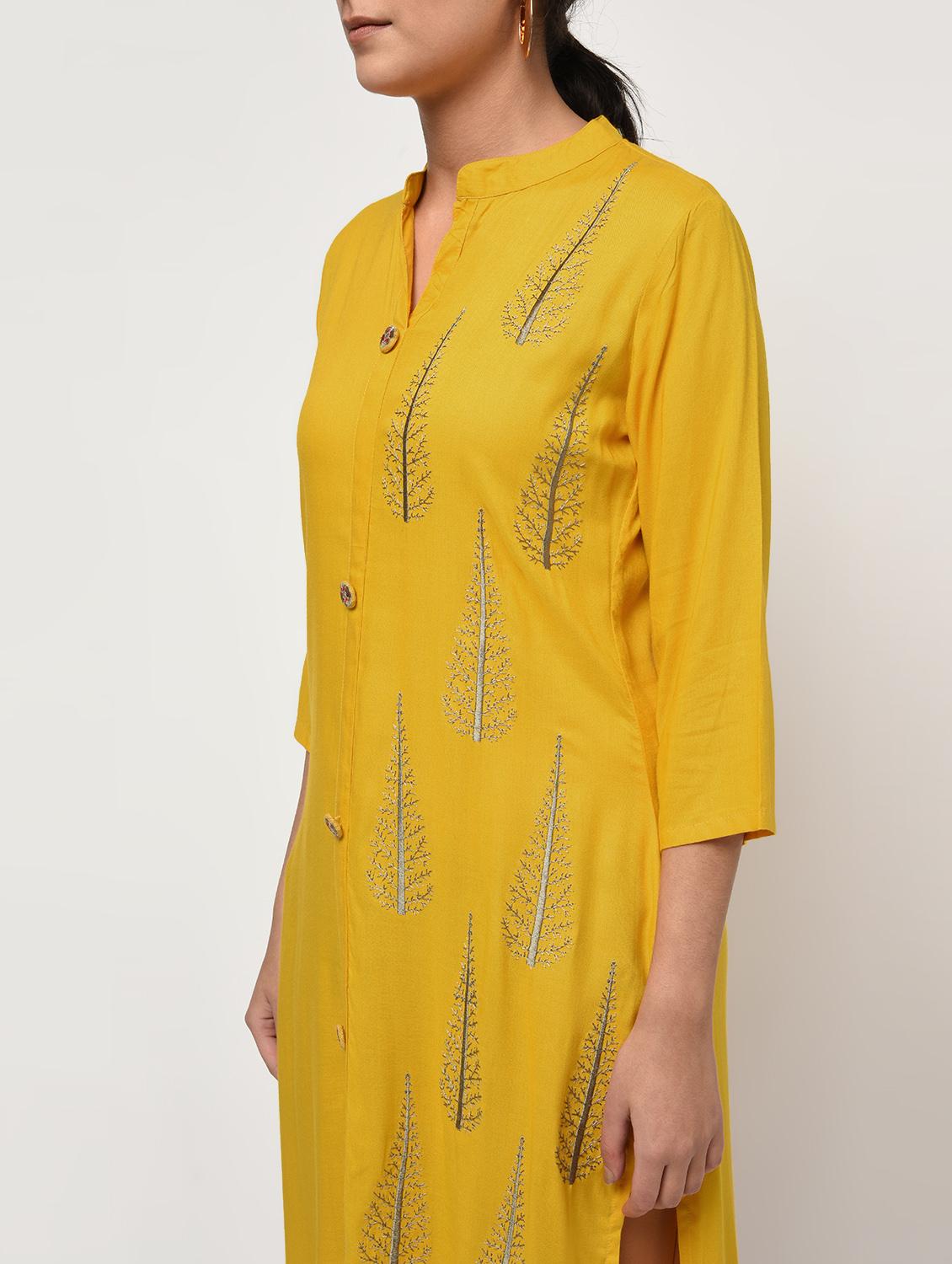 embroidered straight kurta - 15931442 - Standard Image - 4