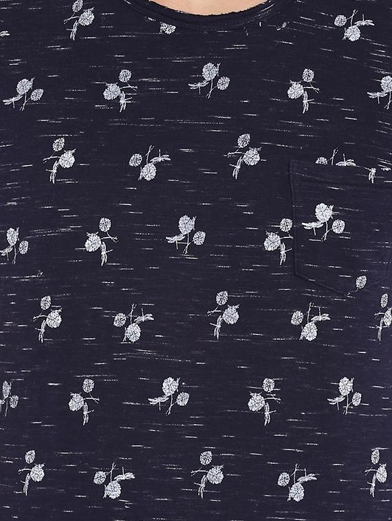 blue floral printed t-shirt - 15968600 - Standard Image - 4