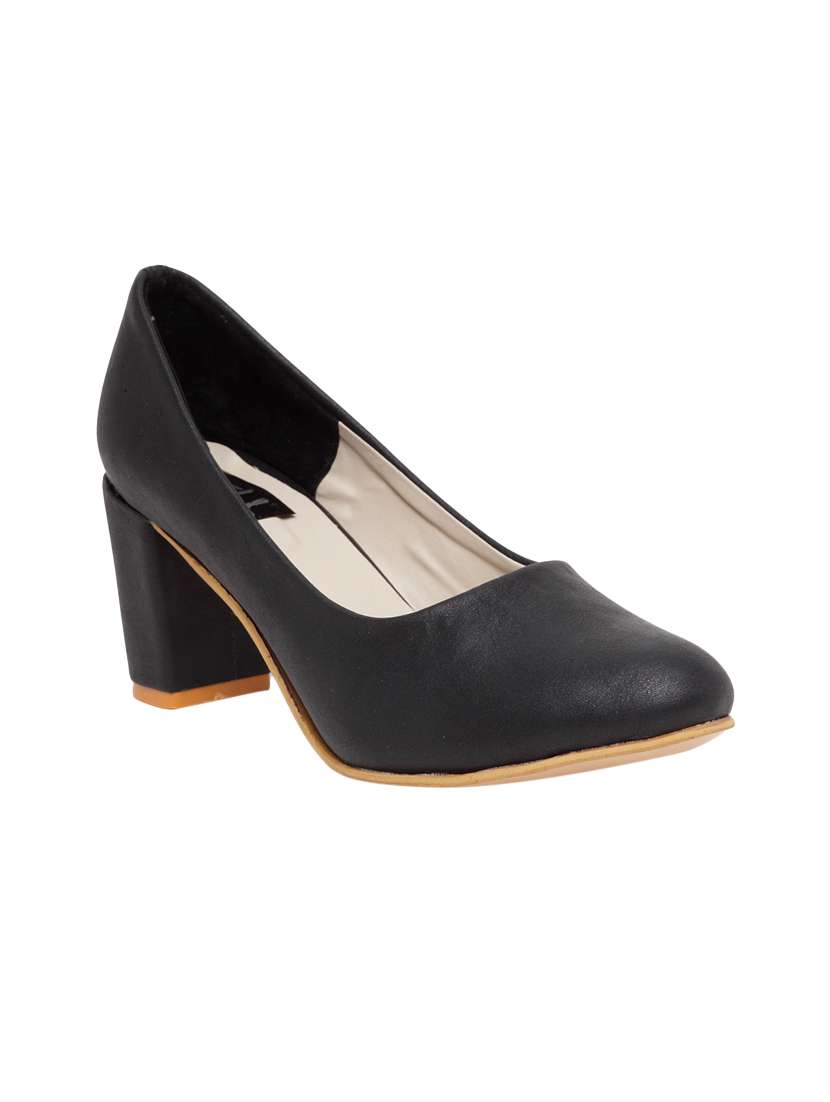 black slip on pumps