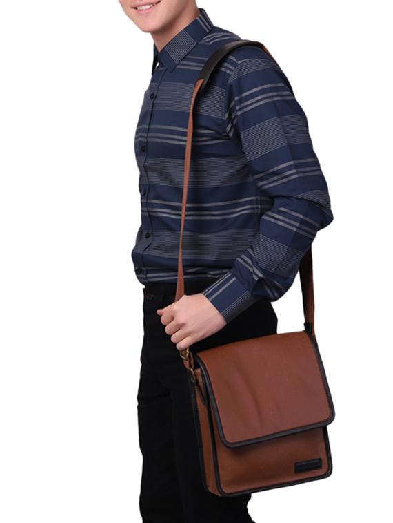 tan leatherette (pu) messenger bag - 16017971 - Standard Image - 4