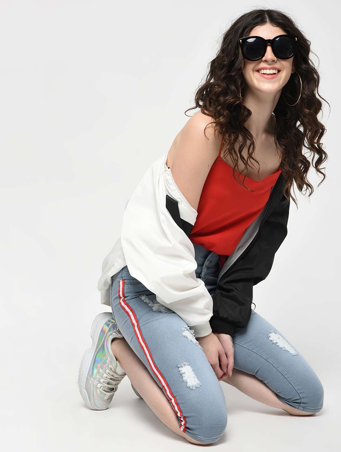 side taped distressed capri