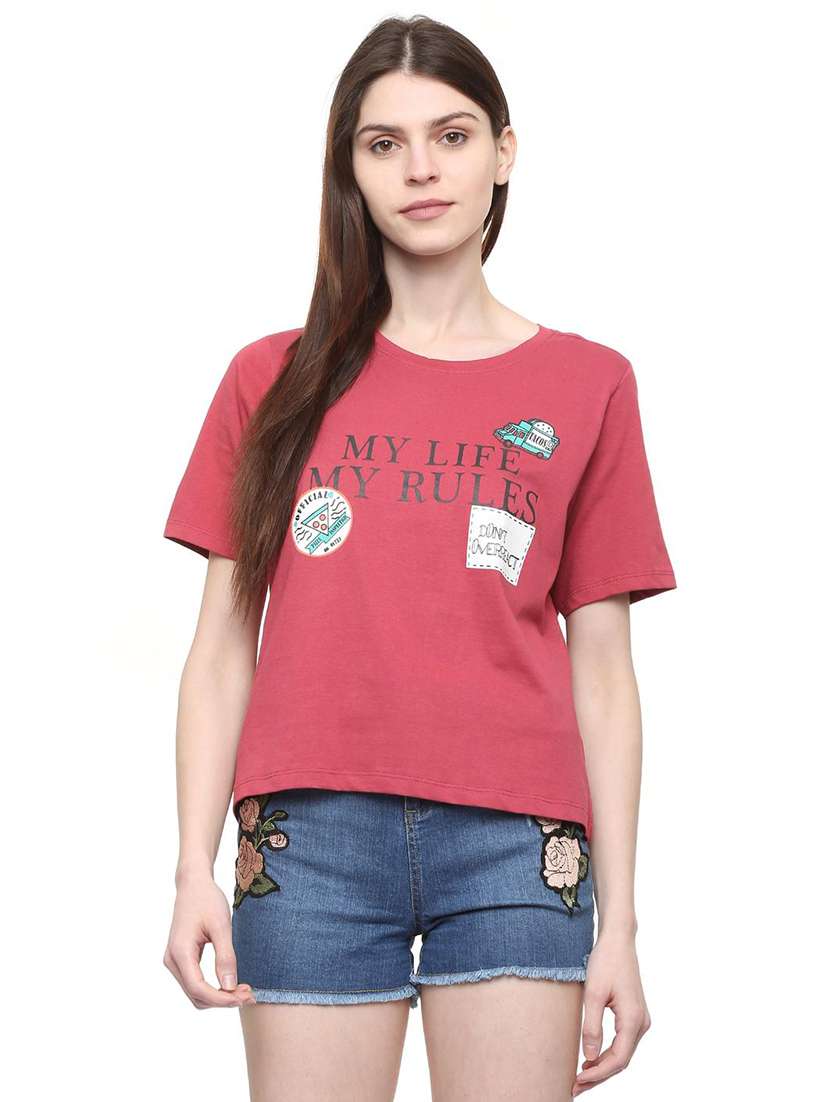 quirky print round neck tee