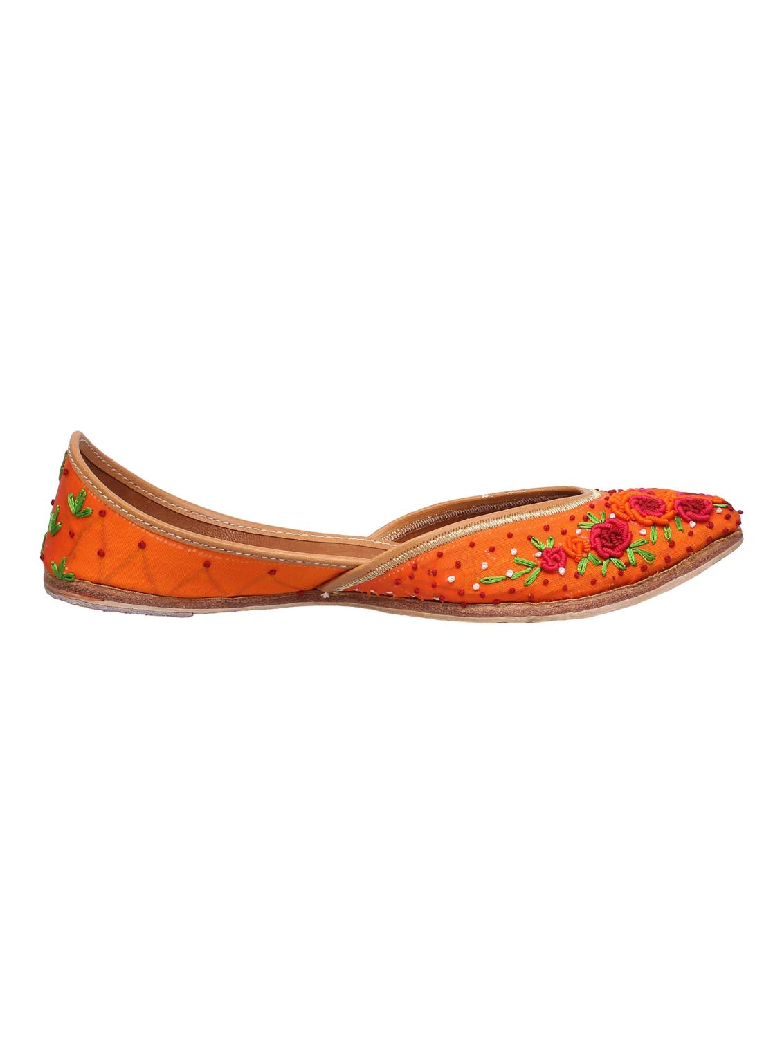 orange slip on jutis - 16129553 - Standard Image - 1