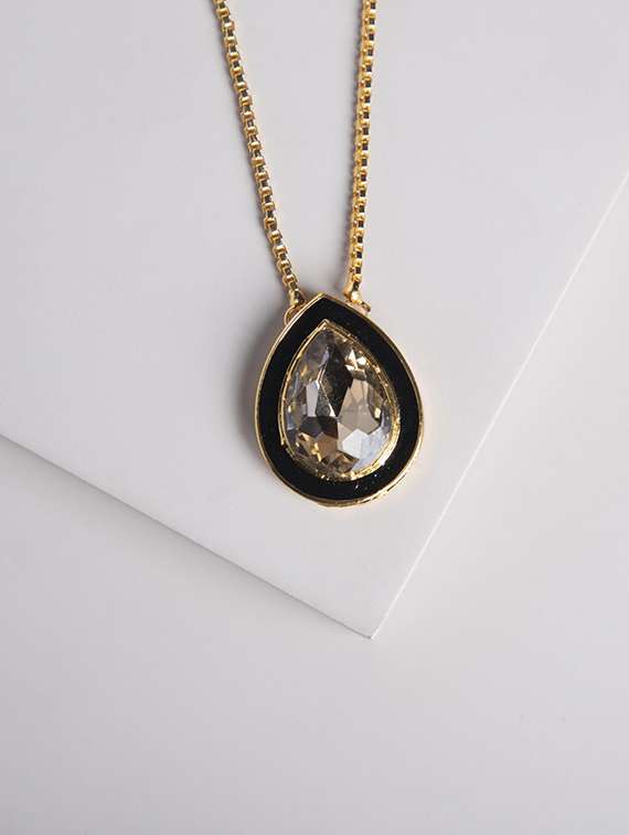 beige metal short necklace