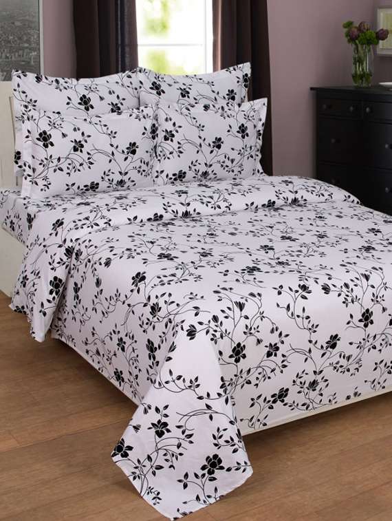 pure cotton double bedsheet with 2 pillow covers