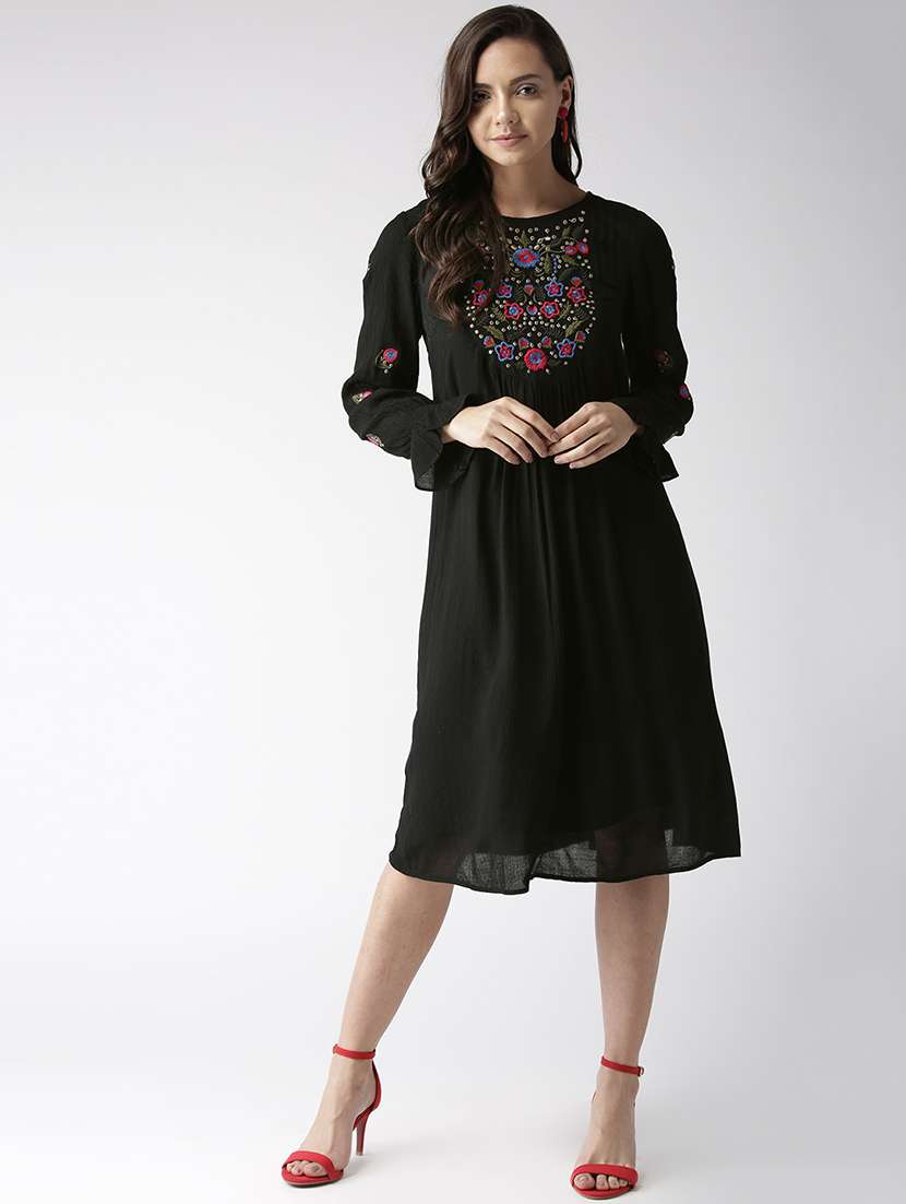 embroidered shift dress