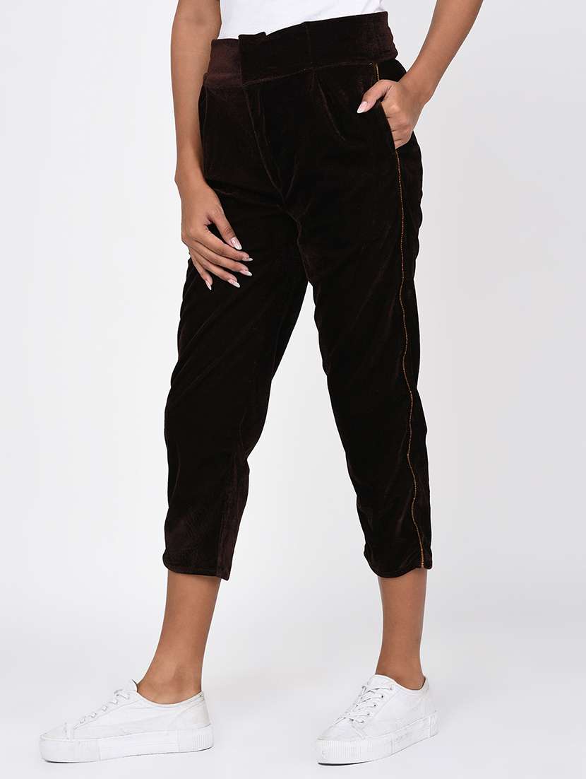 women solid color pleated cropped pant - 16217802 -  Standard Image - 1
