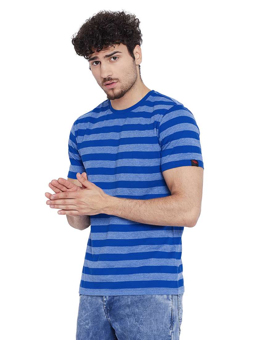 blue striped t-shirt - 16218811 -  Standard Image - 1