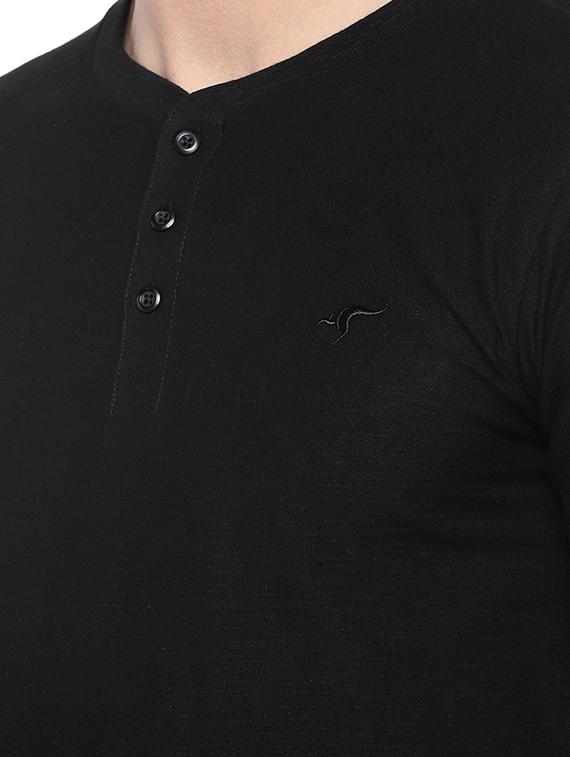 black solid t-shirt - 16220264 - Standard Image - 4