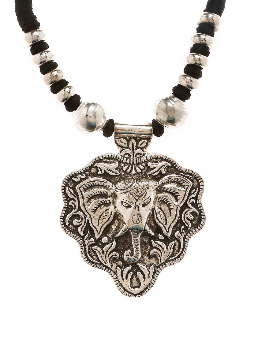 women ethnic daily wear designer necklace - 16234676 - Standard Image - 1