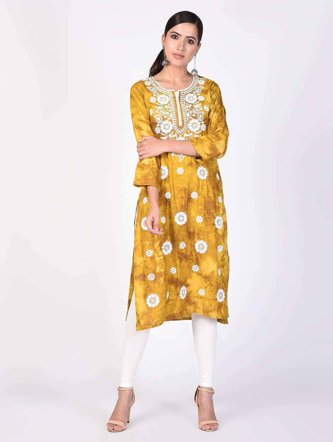 chikankari straight kurta