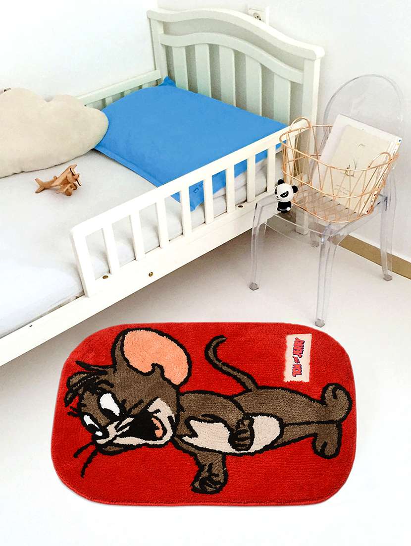 saral home tom & jerry soft microfiber anti skid kids bathmat- 50x65 cm