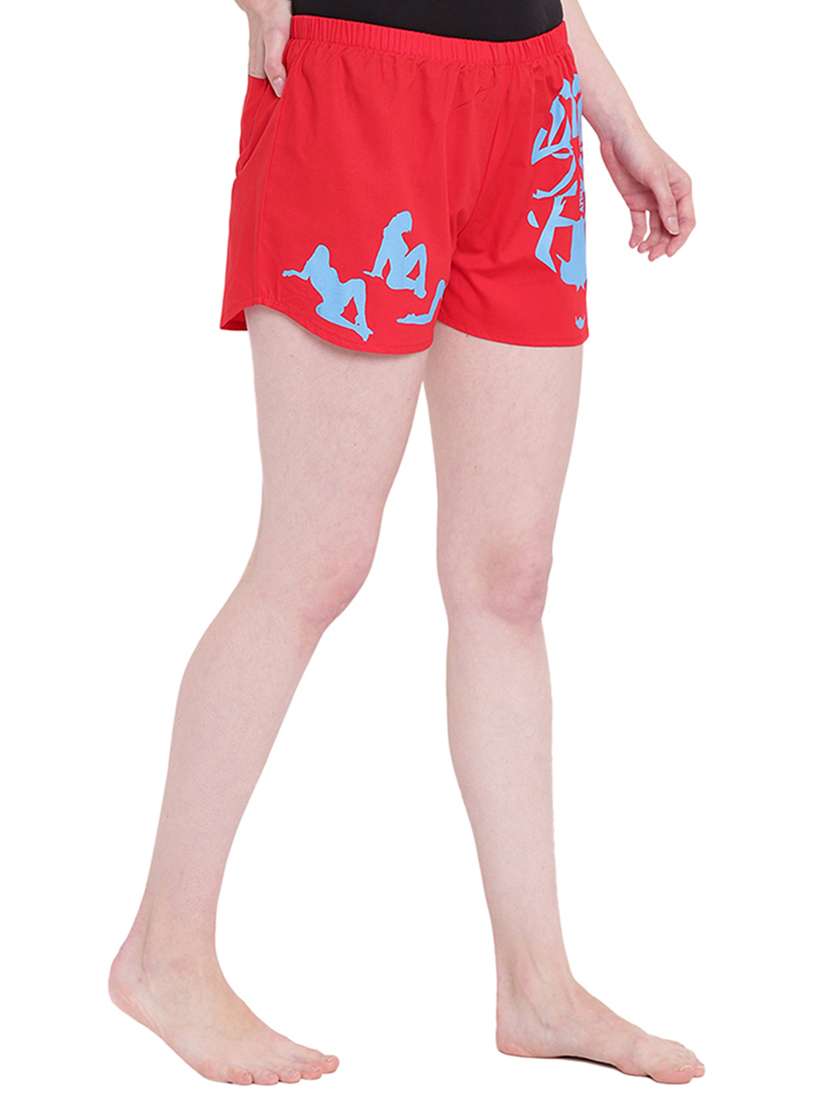pocket patch graphic print shorts - 16302379 -  Standard Image - 1
