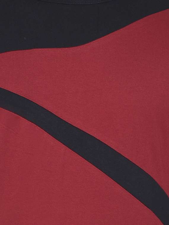 maroon color block t-shirt - 16341782 -  Standard Image - 4