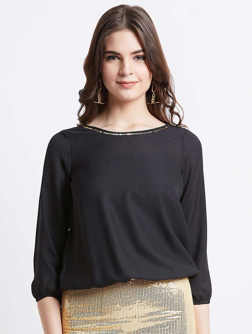 women's straight boat neck top