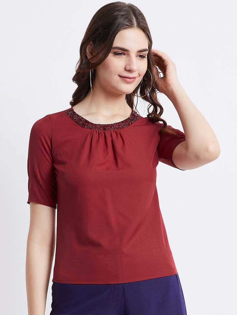 women's straight round neck top