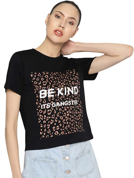 crew neck quirky text tee