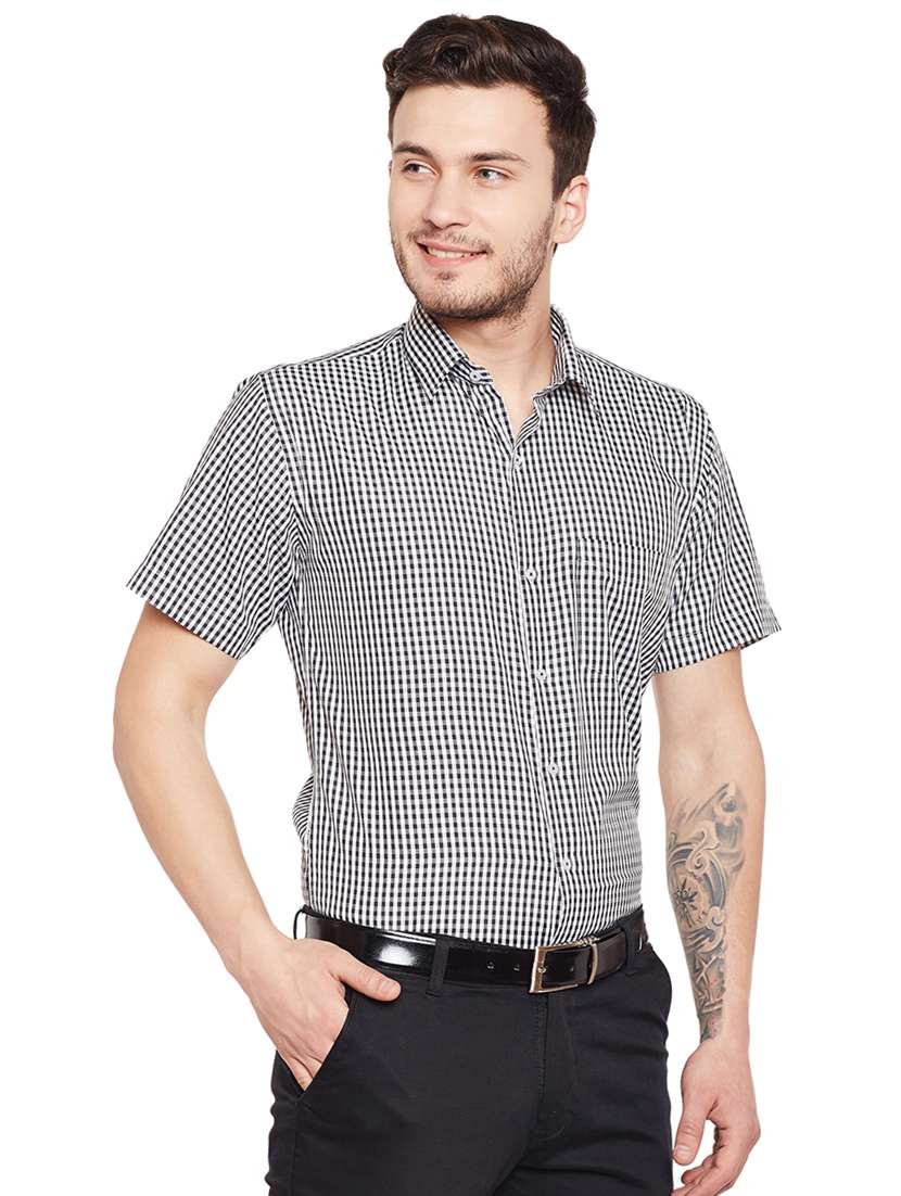 black checkered formal shirt - 16552858 -  Standard Image - 1