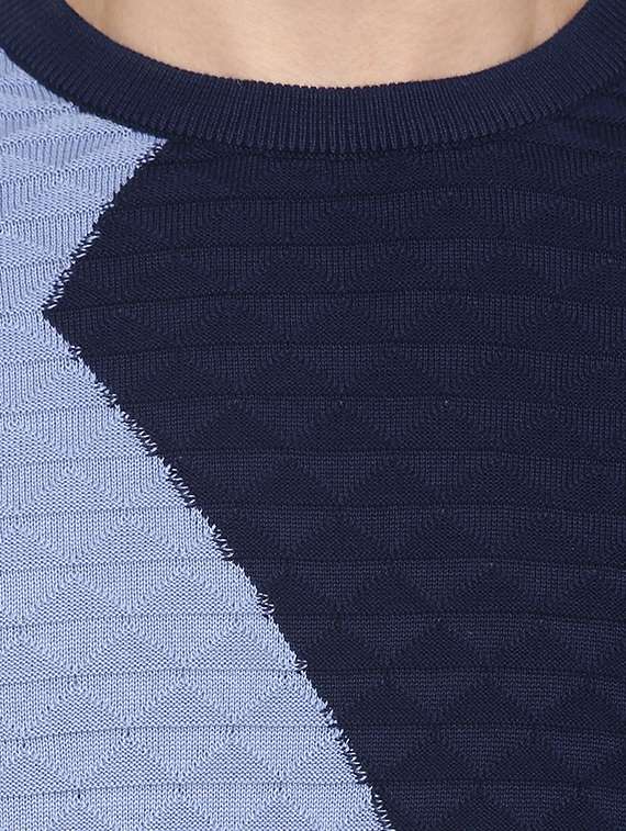 navy blue color block pullover - 16570203 - Standard Image - 4