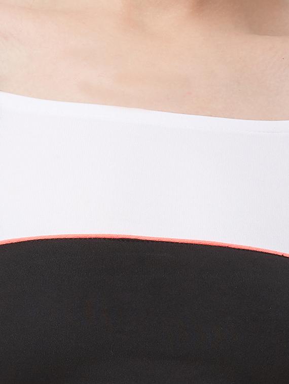 color block criss cross crop top - 16585208 - Standard Image - 4