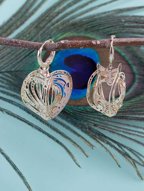 gold metal balli earring