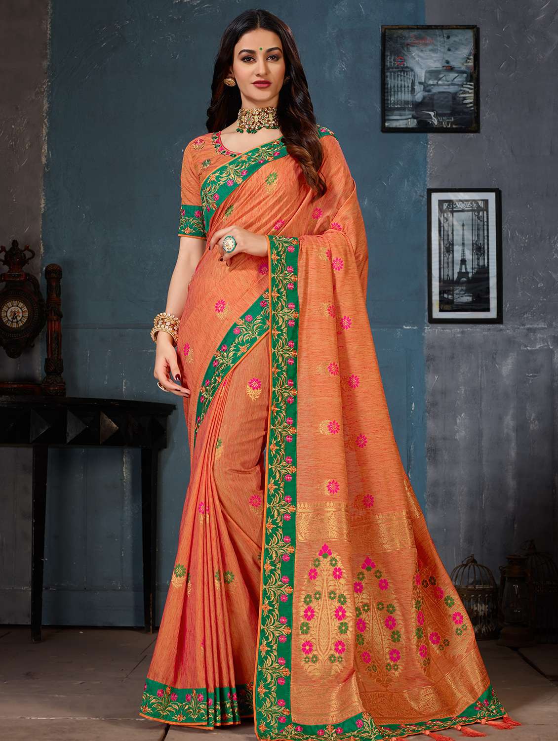 floral bordered woven saree with blouse