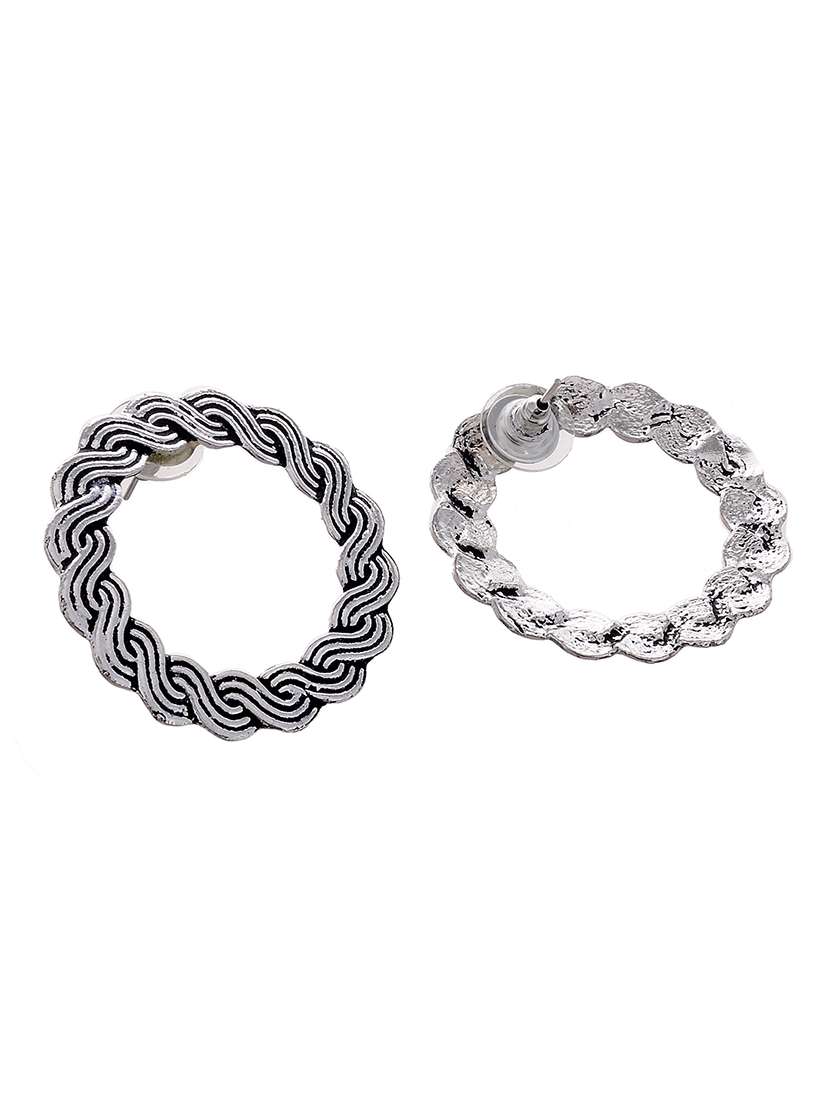 silver metal earring - 16641445 -  Standard Image - 1