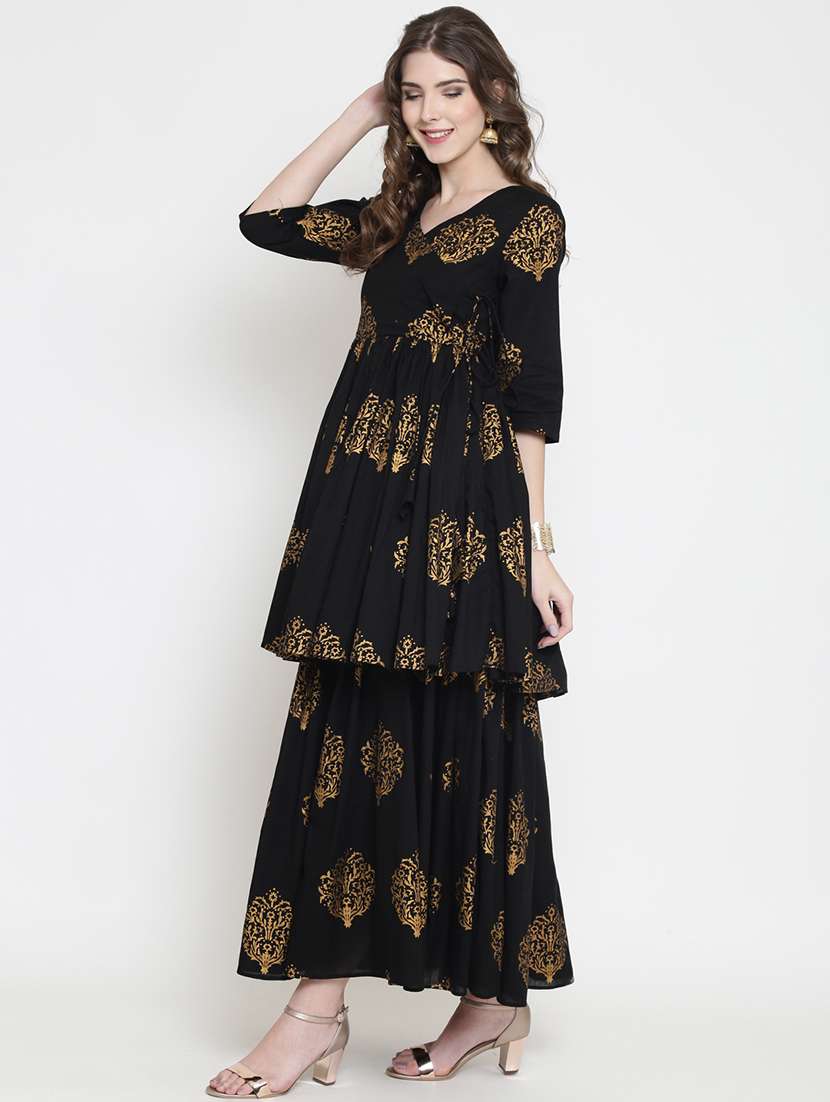 women black foil print kurta skirt set - 16659349 -  Standard Image - 1