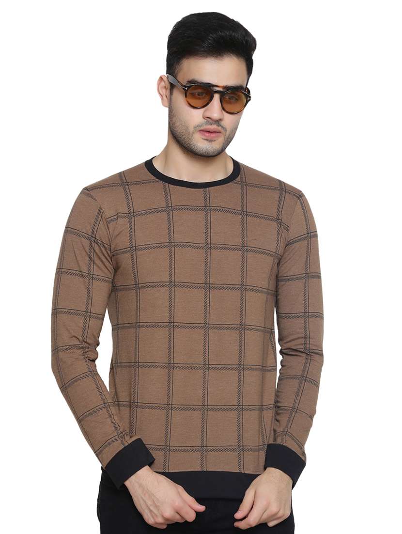 brown checkered t-shirt