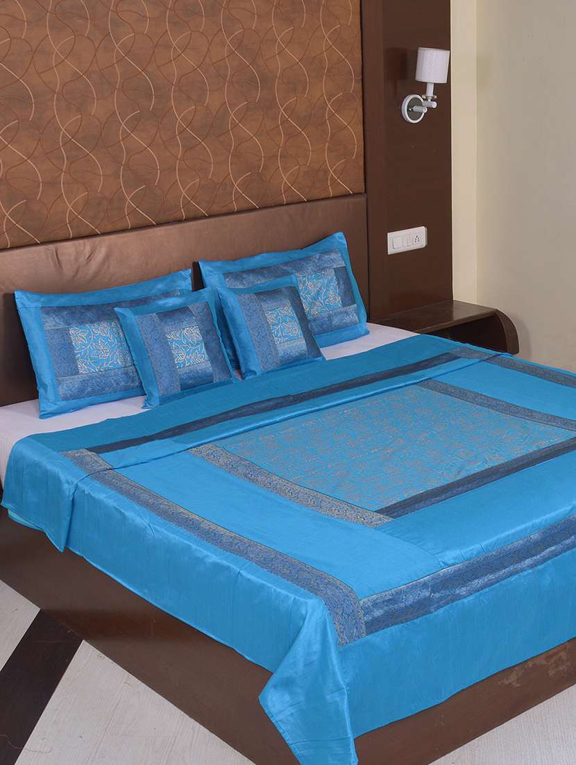 polysilk hand gold print bed cover with 2 pillow cover & 2 cushion cover  