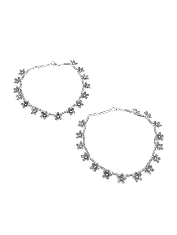 silver metal anklet  and payal
