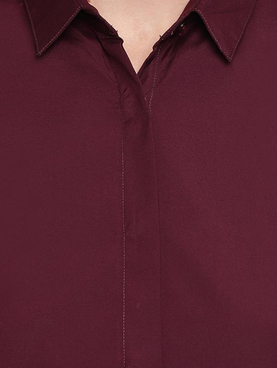 curved hem solid shirt - 16739126 - Standard Image - 4