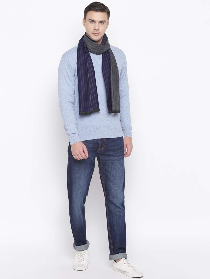 navy blue striped muffler - 16744011 -  Standard Image - 1