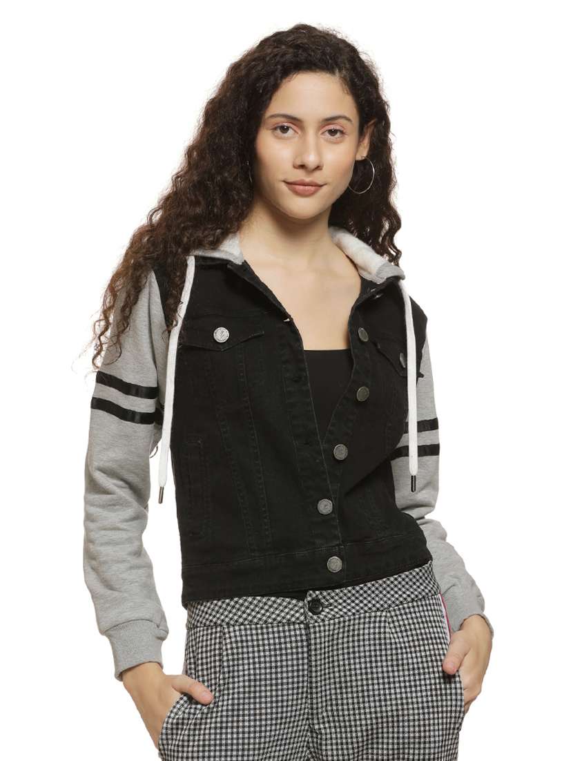 pocket detail hooded jacket