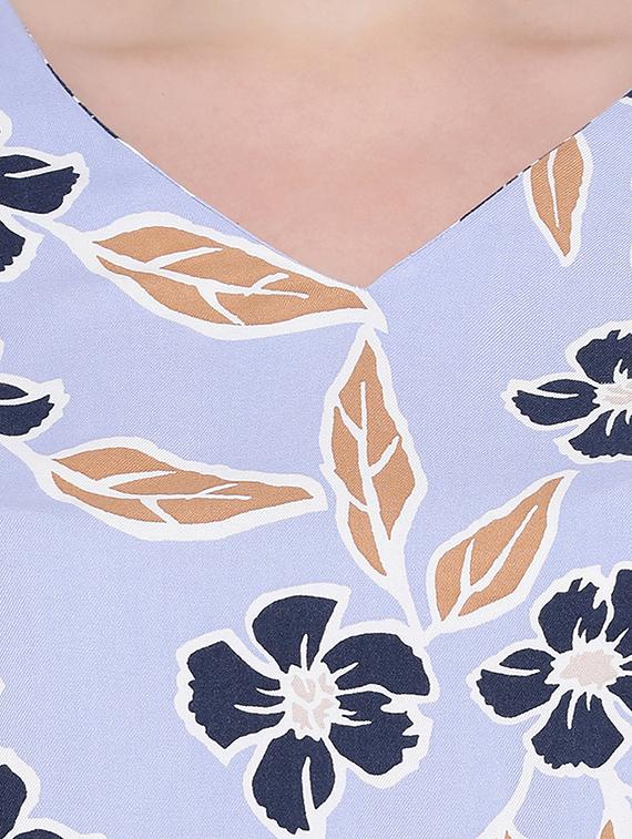 tie knot sleeved floral top - 16750881 - Standard Image - 4
