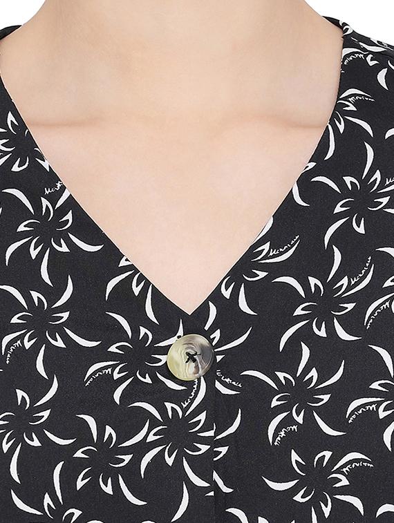 tie knot sleeved floral top - 16750909 - Standard Image - 4