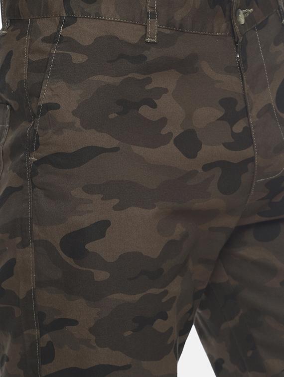 green camouflage printed shorts - 16762306 - Standard Image - 4