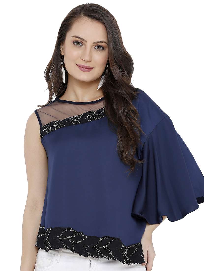 lace detail bell sleeved top