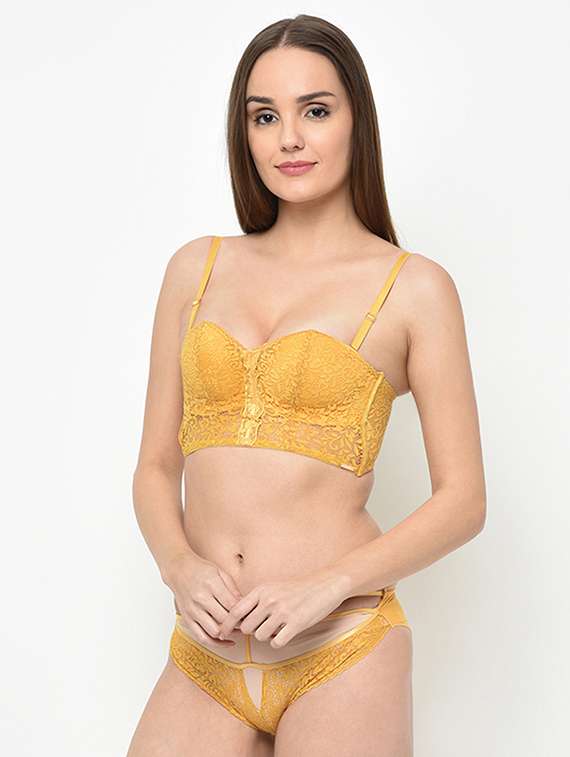 pink lace bras and panty set - 16794186 -  Standard Image - 1