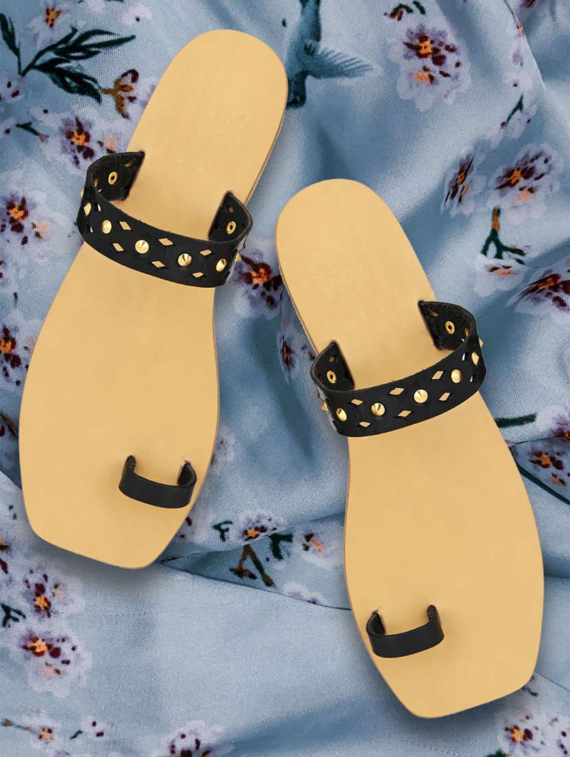 black one toe sandals