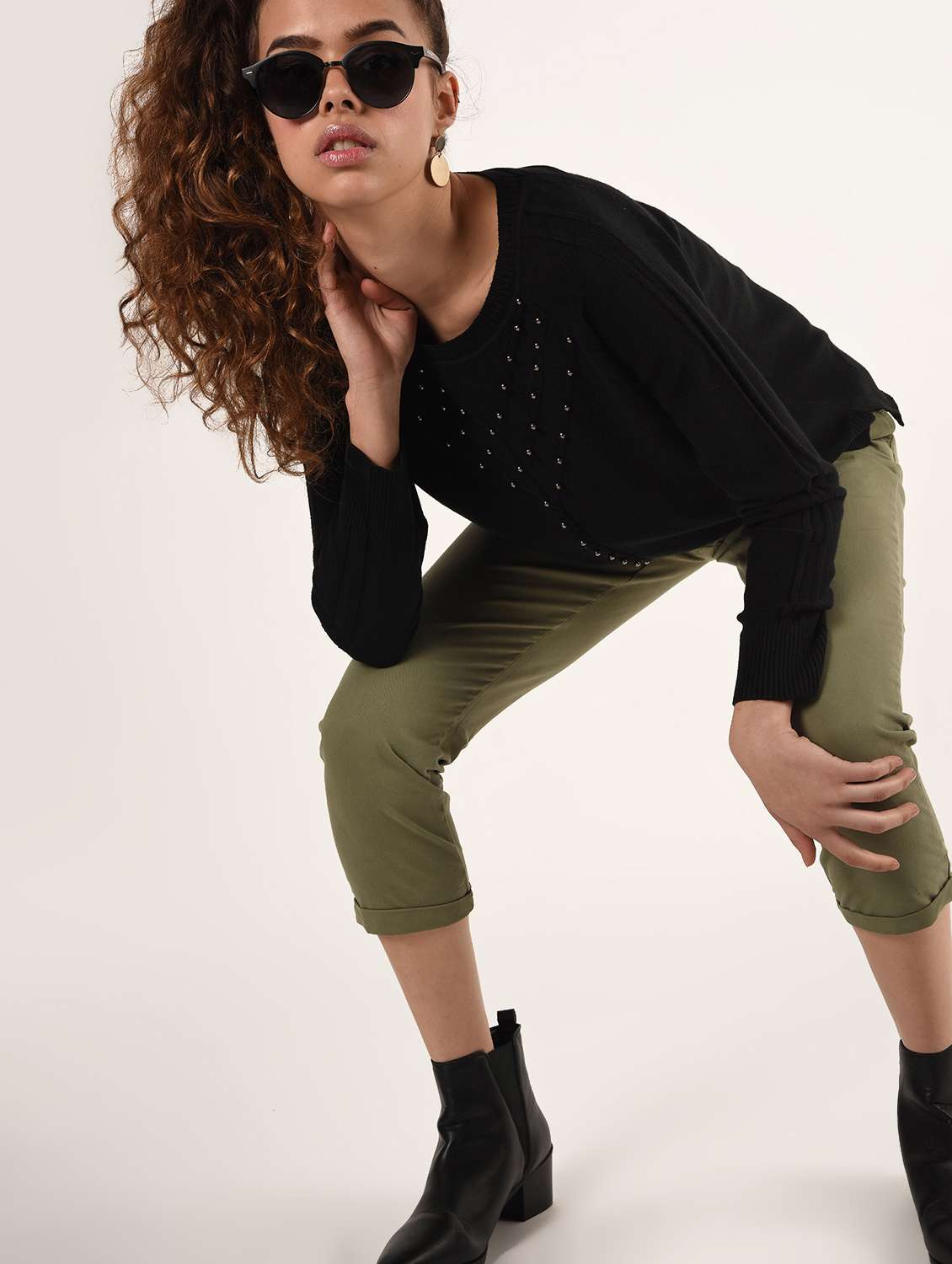 pearl embellished ribbed hem pullover