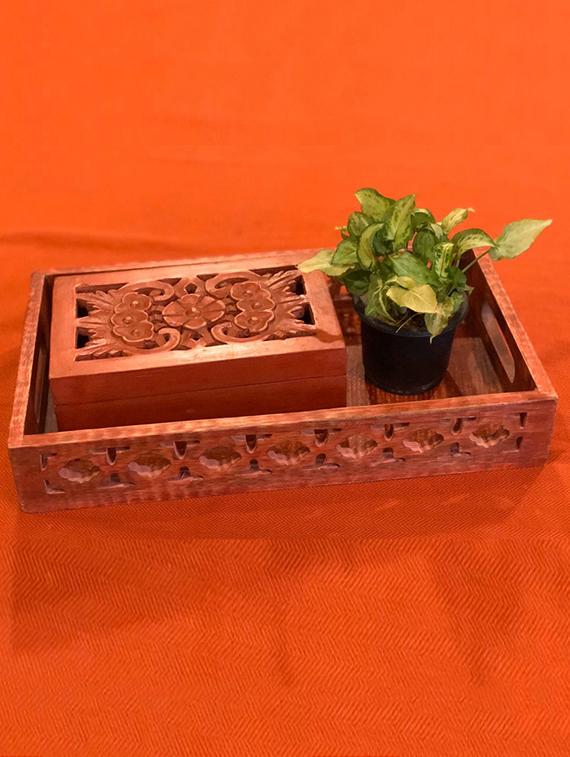 serving tray & box - 16810968 - Standard Image - 1