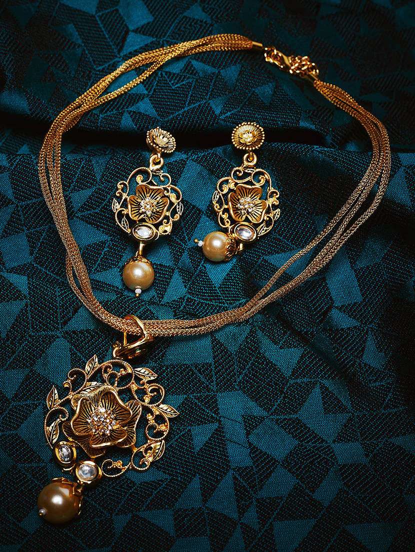 gold metal long necklace